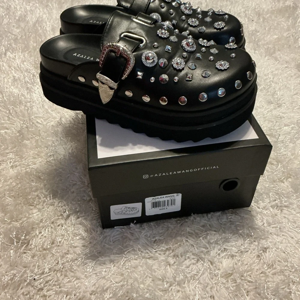 Azalea Wang Black Embellished Clogs - Picture 3 of 7